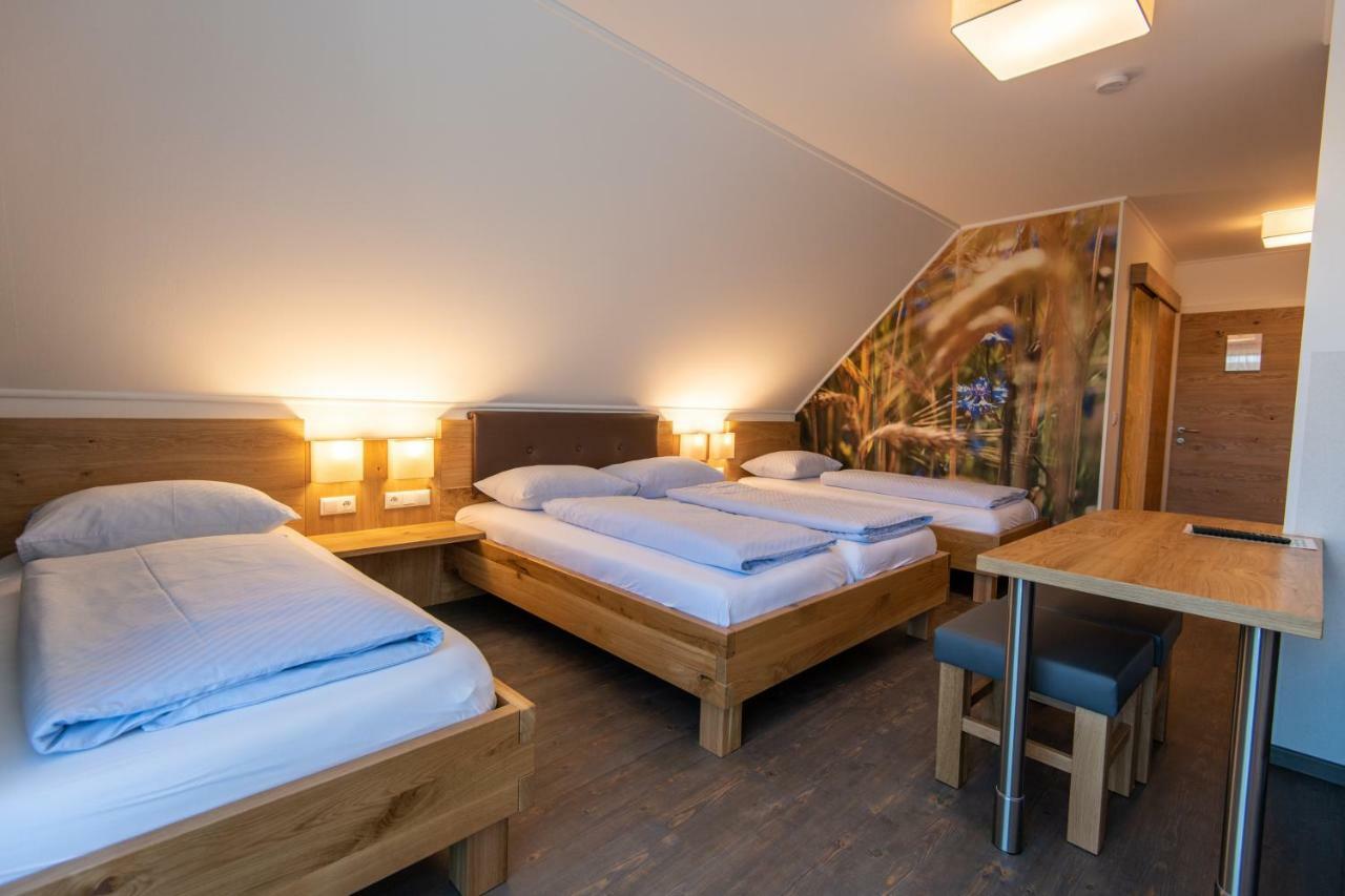 Genussgasthof Willenshofer Sankt Kathrein am Hauenstein Exteriör bild