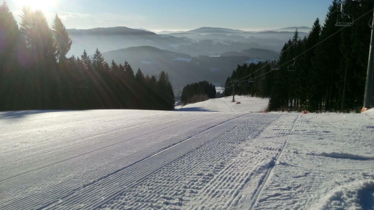 Genussgasthof Willenshofer Sankt Kathrein am Hauenstein Exteriör bild